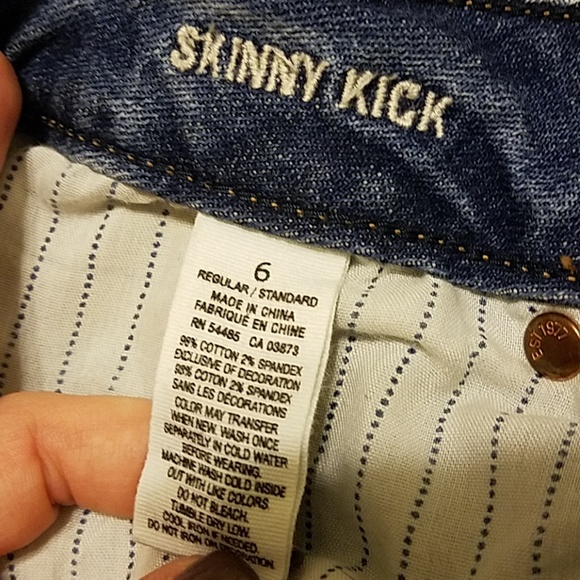 Skinny kick light wash hole jeans - Picture 6 of 6